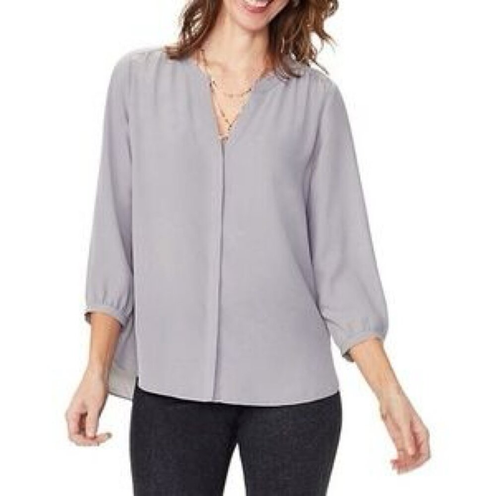Sz M Laundry‎ by Shelli Segal Gray Shirt V Neck Blouse Top Featherweight